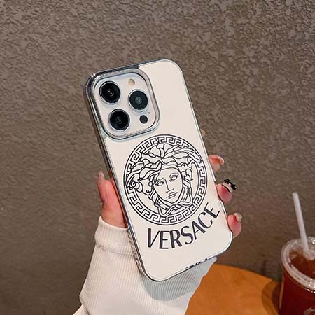 versace ヴェルサーチ スマホケース iphone 15pro 