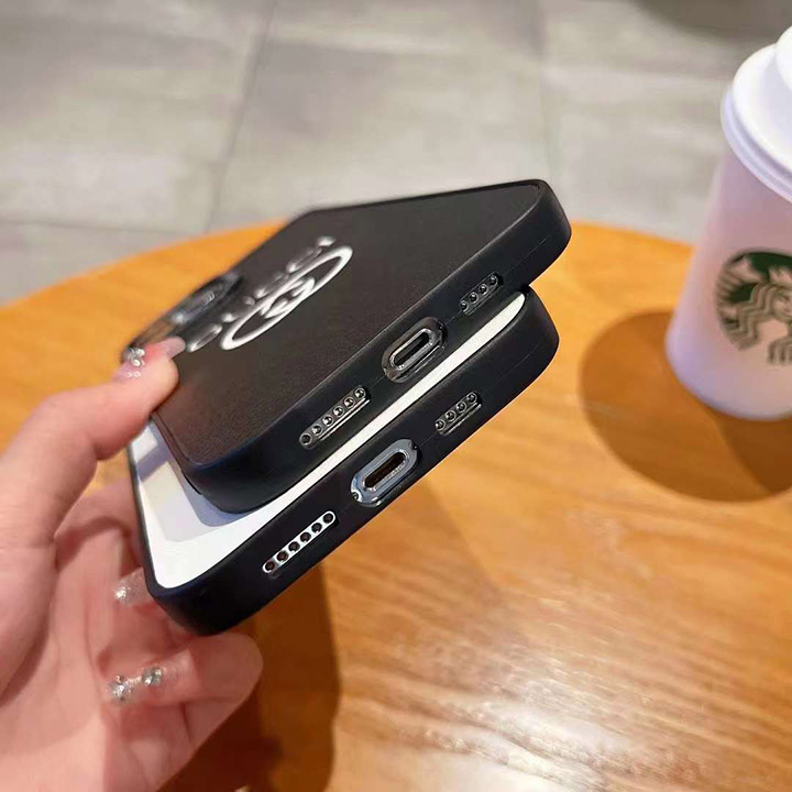 ブランド アイフォン 15 ultra 携帯ケース 
